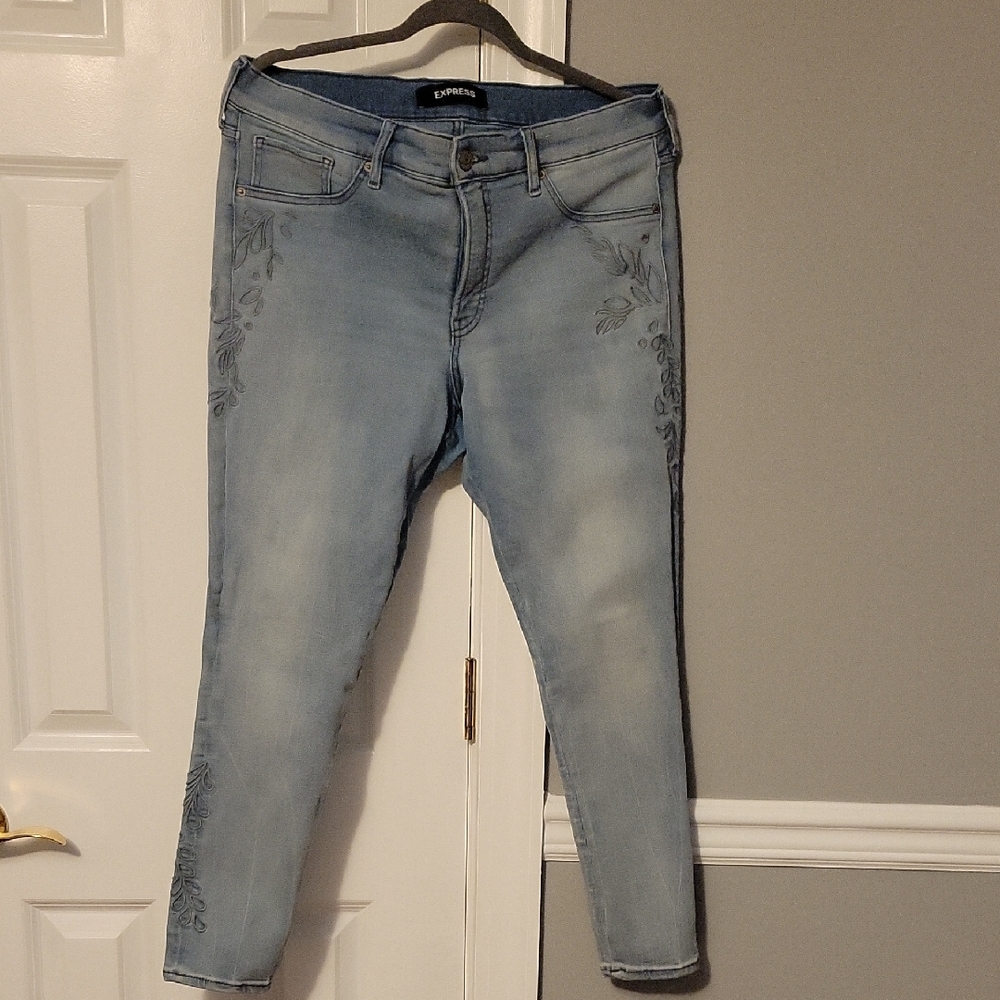 Express Women's Light Blue Skinny Jeans with Floral Accents